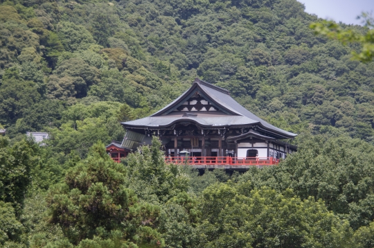 朝護孫子寺